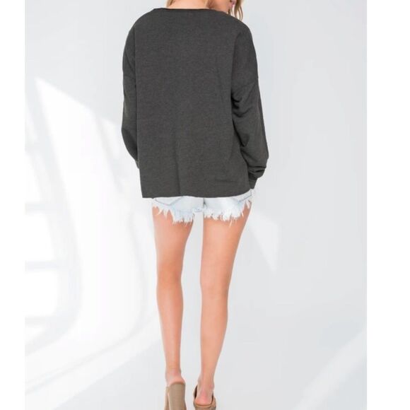 NWT Wildfox Who Needs Friends Pullover - Picture 4 of 9